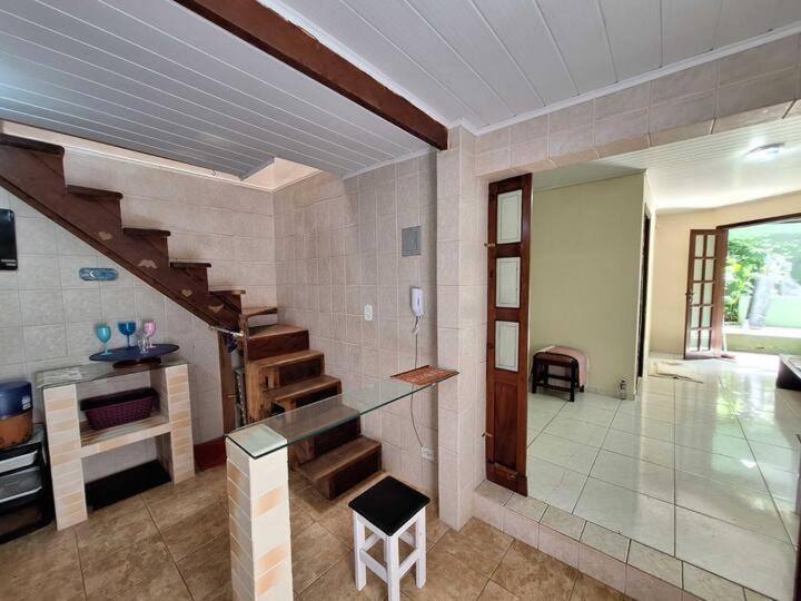 Hotel Casa Aconchegante Em Curitiba Esterno foto